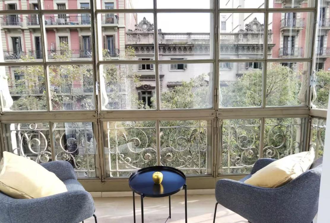 M&e Agency Valencia 277 By Marta And Emanuele Barcelone